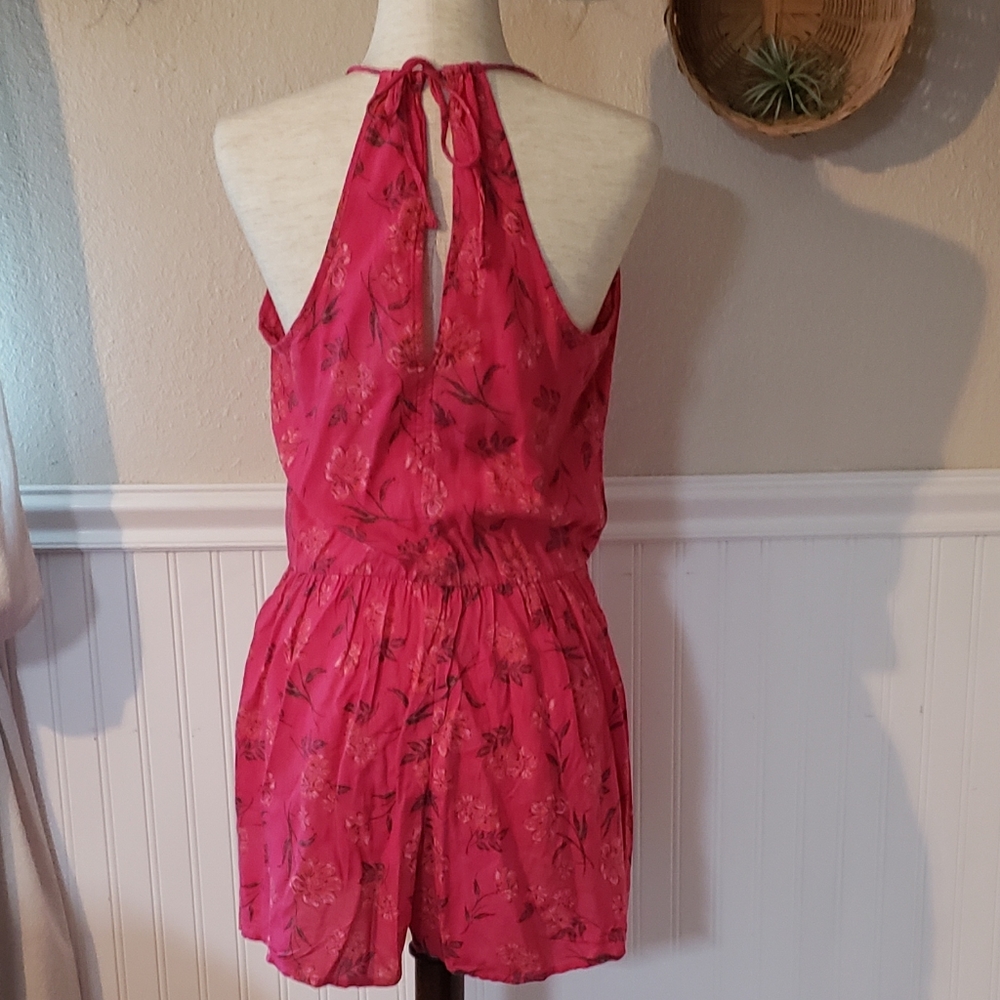 Hollister floral romper - Picture 3 of 7